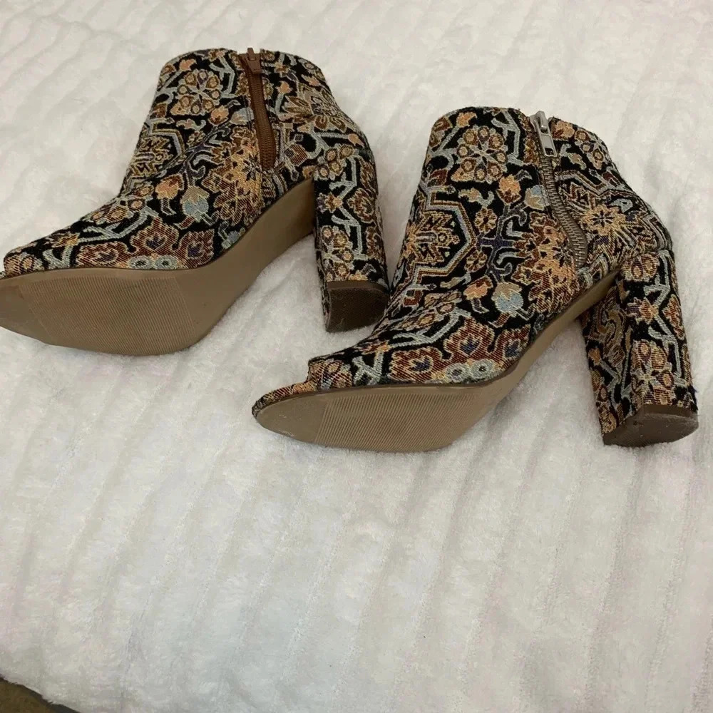CANDIE’S boots - Picture 7 of 8